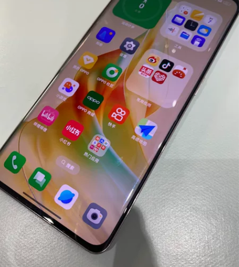 Oppo Reno9 12+512 后盖...