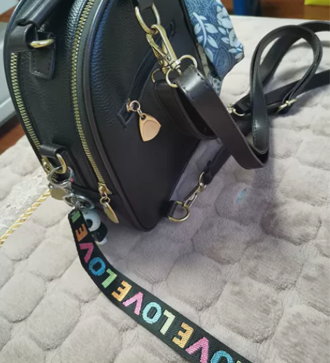 包包喜欢的来 感兴趣的话给我留言吧！?啄木...