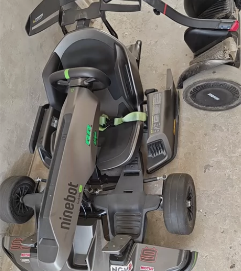 北京同城转让时速能跑到40公里的 小米九号...