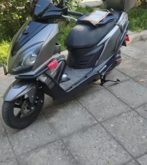 踏板摩托车,2023年8月份购置,已上牌。...