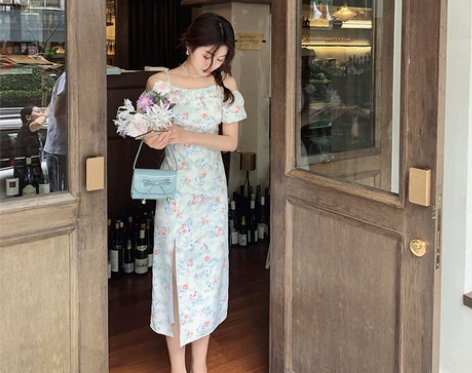 ?【直降专区】梅子熟了碎花设计泡泡袖连衣裙...