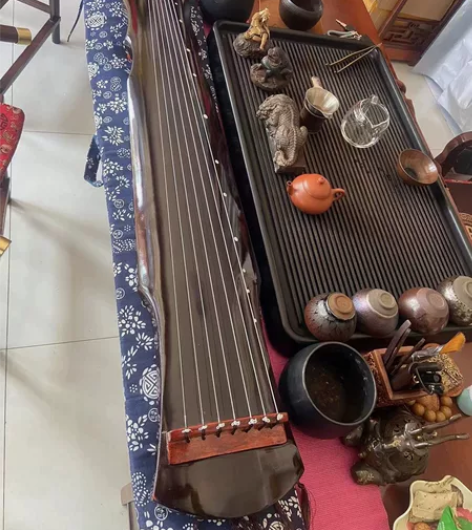 茶庄搬迁，清仓特价闲置古琴一把，白菜价博古...