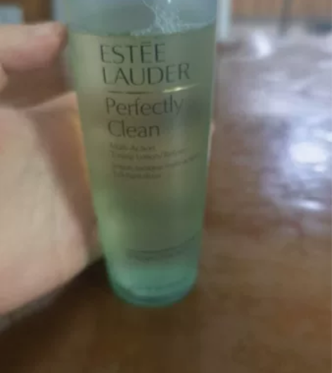 雅诗兰黛精华水，绿水，九成 感兴趣的话点“...