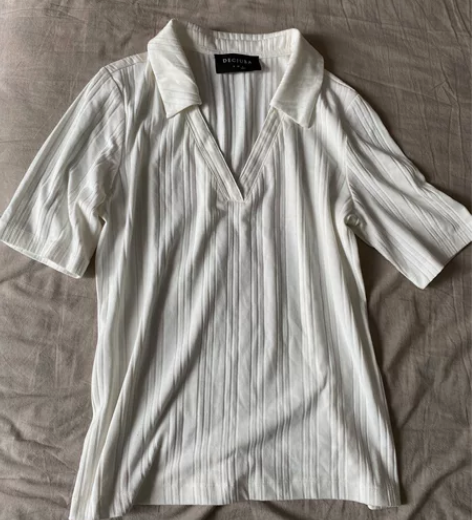 夏季女短袖 V领显瘦 白色 L码 基本全新...