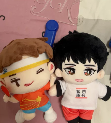 张继科棉花娃娃 ?衣服?荧光棒几乎全新￥88