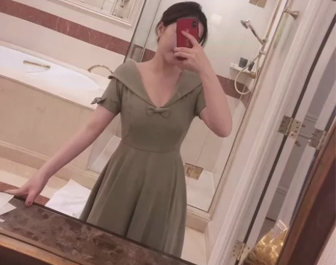 法式V领大翻领田园风连衣裙女收腰显瘦气质裙...