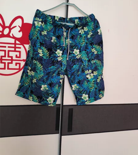 男士休闲裤，只是旅游穿了一次，现在穿小了，...