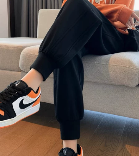 灰色运动裤女春秋2023年新款时尚宽松束脚...