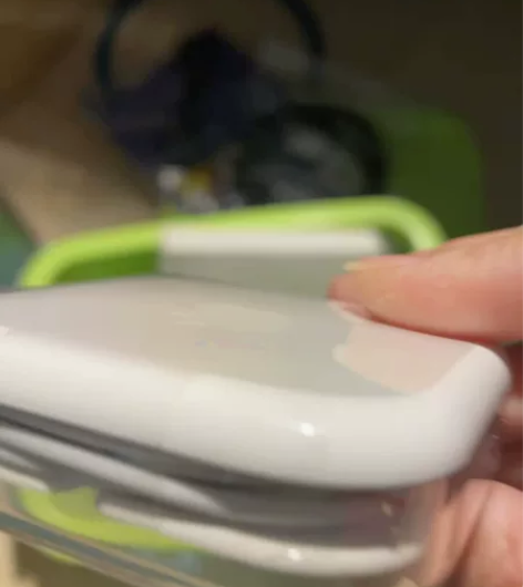 苹果原装耳机，收拾东西发现之前买iPhon...