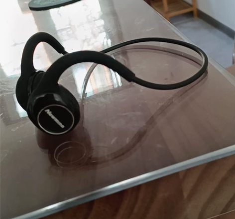 纽曼耳机 特别新 没毛病 299买的  现...