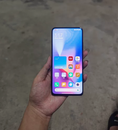 红米k30至尊纪念版，顶配512g，成色如...