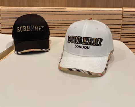 巴宝家鸭舌帽格子棒球帽字母刺绣   全新帽...