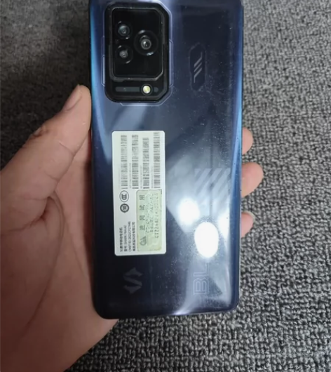 黑鲨5 12+256G 可以root权限 ...