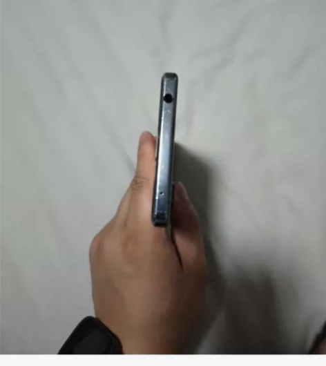 ?索尼手机便宜出，无维修，全原装， 感兴趣...