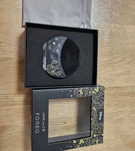 luna洁面仪迪士尼联名款,18年在丝芙兰...