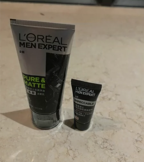 欧莱雅男士洁面＋修颜乳 感兴趣的话点“我想...