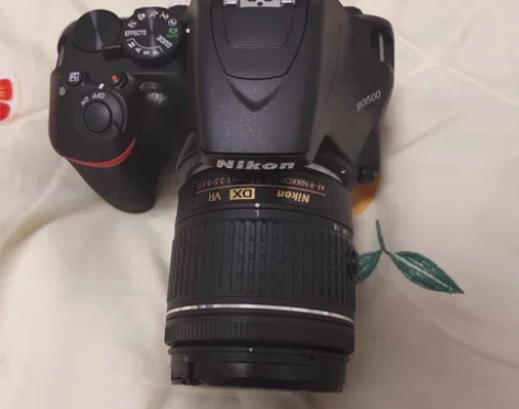 尼康D3500单反套机18-55镜头98新...