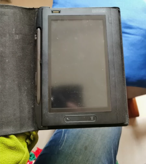 E人E本 平板电脑 T2  机器成色不错 ...