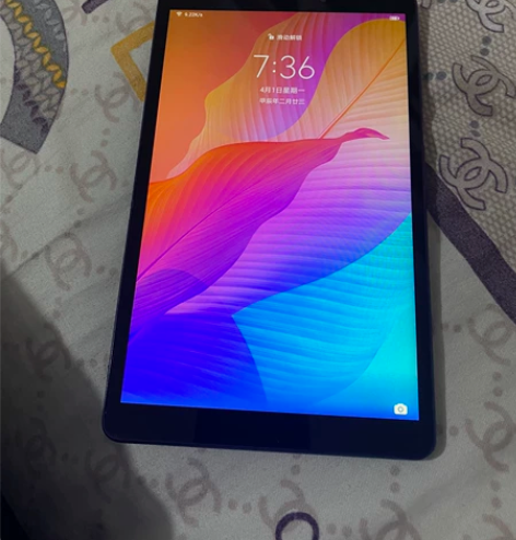 华为平板，孩子用的也是这款，玩游戏不卡，尺...