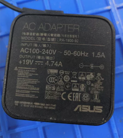 华硕90w方形小口带针电源适配器 华硕UX...
