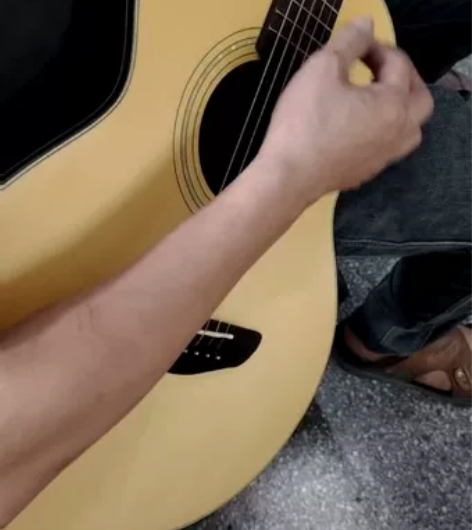 #初学者入门吉他 38寸云杉玫瑰木单板哑光...