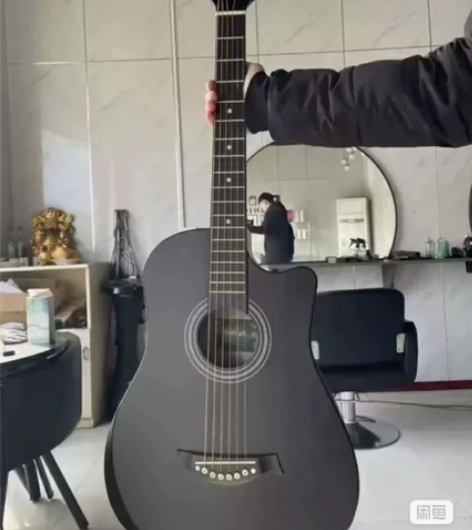 原价1800多的吉他几乎全新吉他便宜出，很...