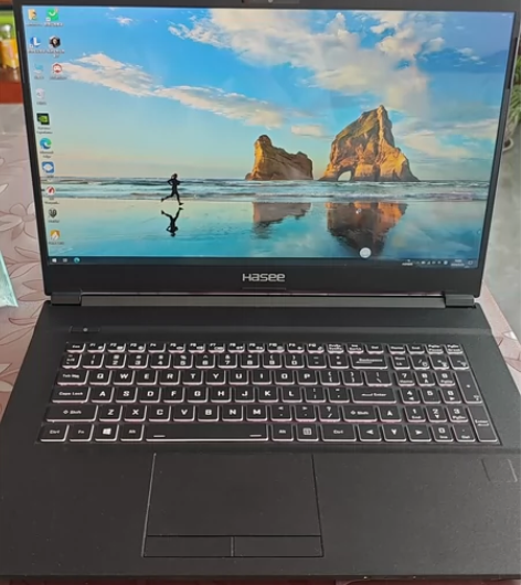 神舟g8游戏本,17.3寸,cpu i5...