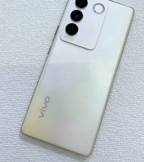 99新vivo S16 全网通5G 搭载高...
