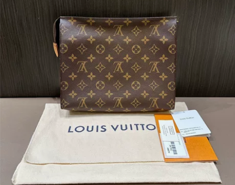 97新 lv路易威登老花手拿包26洗漱包，...