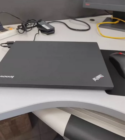 女生个人闲置个人自用二手笔记本电脑出售，原...