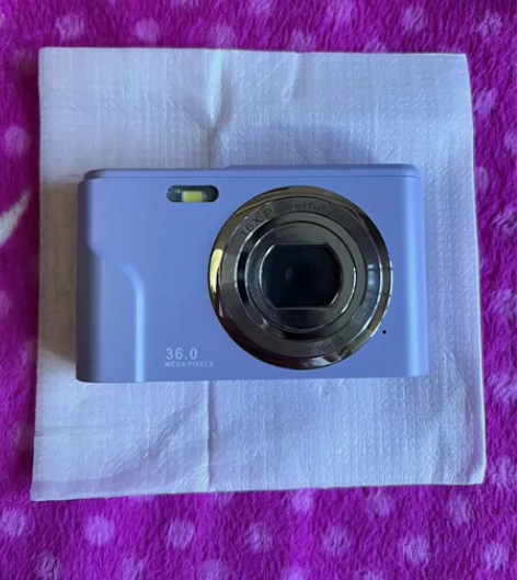 自用相机 没用过几次 跟新的没区别 价格可...