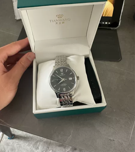 全新天王闲置手表，某物1300，差不多就出...