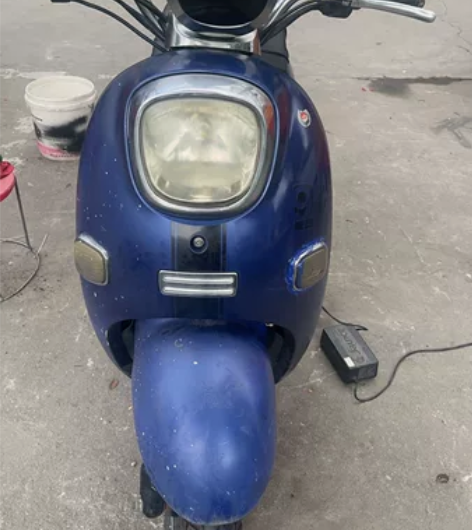 才换新轮胎，爱玛，外观一般，好骑，新电池，...