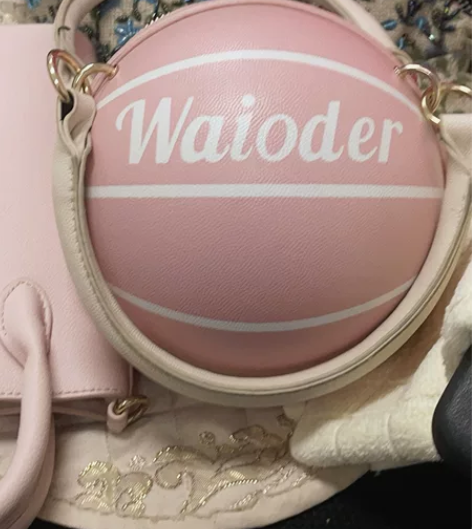 篮球包99新 适合小姐姐背15元包邮