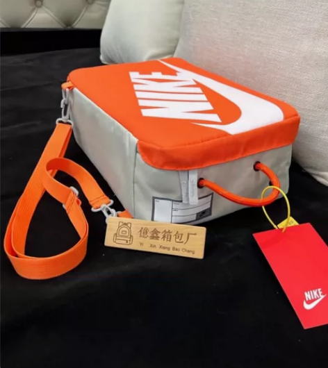 【工厂倒闭，捡漏的来】全新球鞋收纳包袋鞋盒...