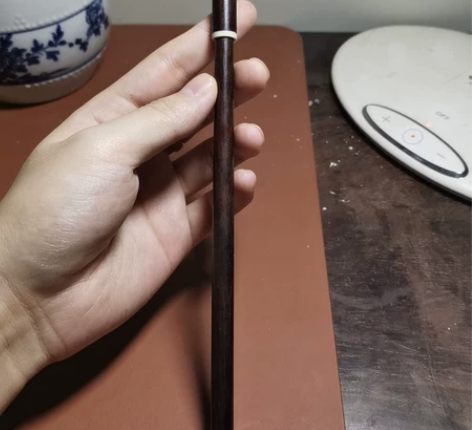 民国老红木毛笔一支，长约13.7，保存完好...