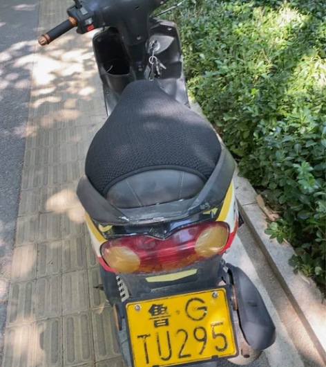 出售雅马哈摩托车一辆巧格 感兴趣的话点“我...