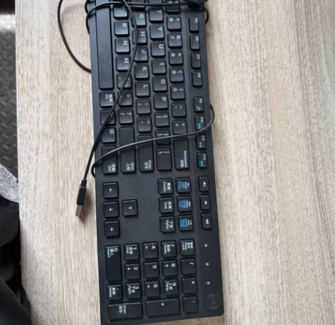 戴尔电脑原机键盘 全新未使用过 感兴趣的话...