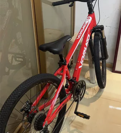 全新沃雷顿红日自行车，24寸。红色 自购单...