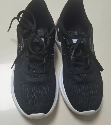 乔丹男大童运动鞋，39码，春秋冬均可穿，银...