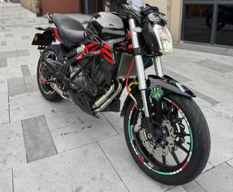 19年6月 贝纳利黄龙300   车况3包...