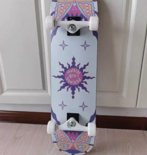 急出原价3OO多的初学者滑板男女学生入门级...