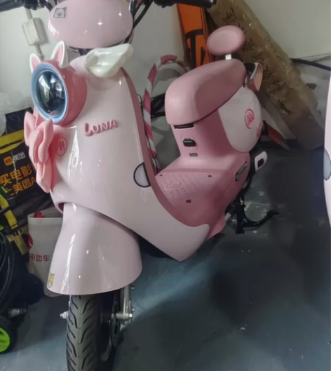 适合女孩子的车车来啦，爱玛露娜por和新日...