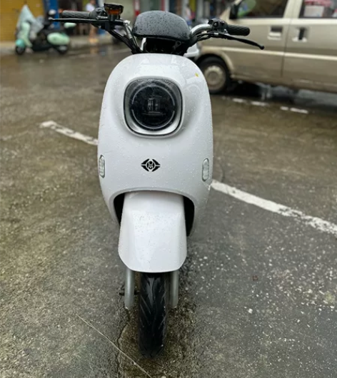出72v国标电动车 小蓝牌不需要戴头盔 功...