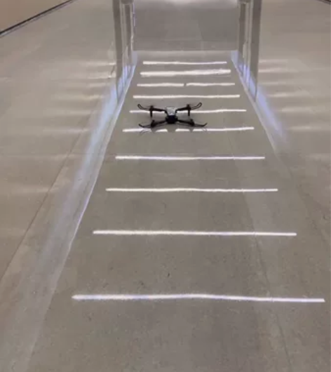 女大学生出闲置无人机8K大疆 旅游的时候买...