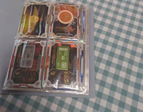 孩子不玩了。《流浪地球》卡片黑背等。多种,...