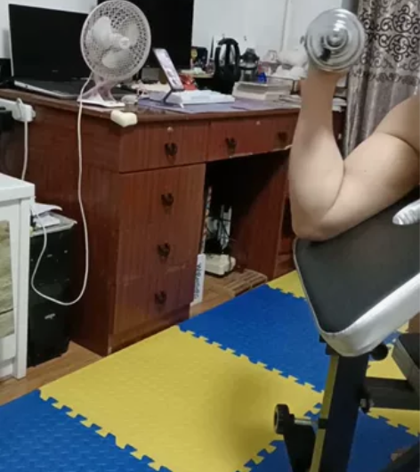 自用组合健身器械，因搬家寻找有缘人，可以小...