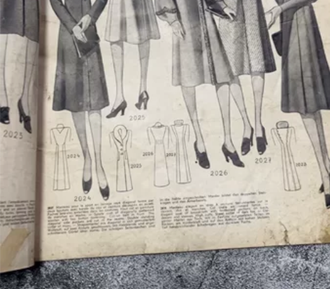 复古服装画报，品相如图，一共内页32页，不...