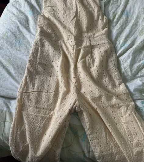 镂空连体裤 奶黄色 全新 标签还在 M号 ...