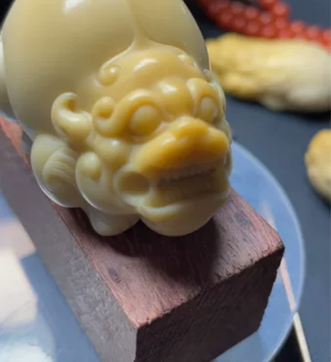 【缅甸黄玉貔貅】 缅甸黄龙玉天然原矿蛋黄料...